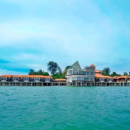 Avillion Port Dickson Hotel Exterior photo Desaru Coast Resort