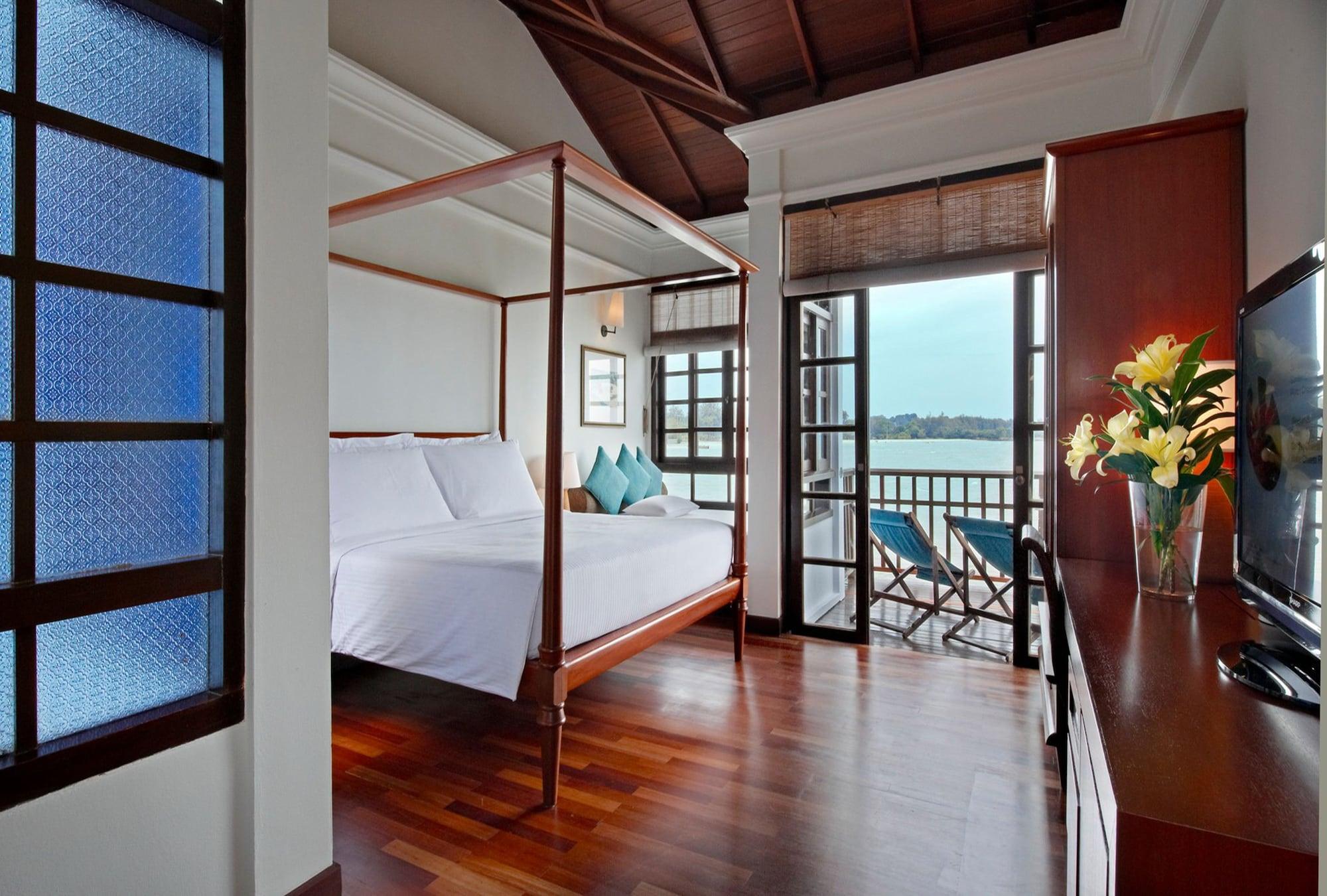 Avillion Port Dickson Hotel Exterior photo A bedroom at the Royal River Boutique Hotel