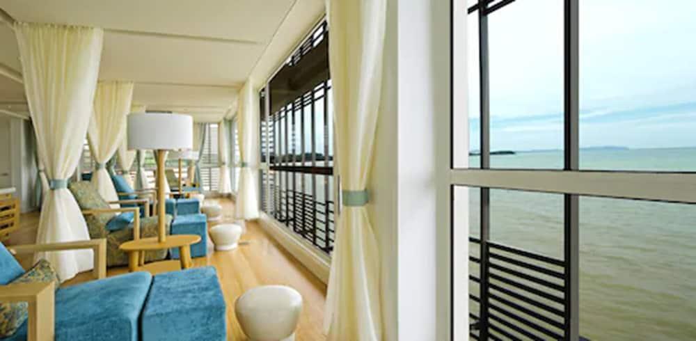 Avillion Port Dickson Hotel Exterior photo The interior of a suite
