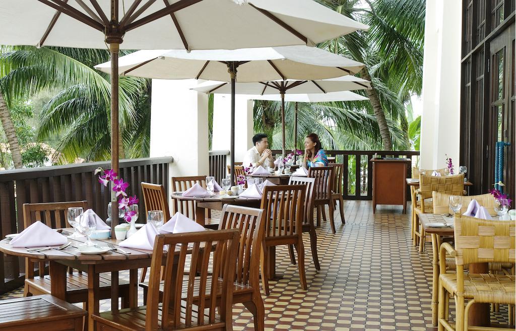 Avillion Port Dickson Hotel Exterior photo The restaurant at the hotel