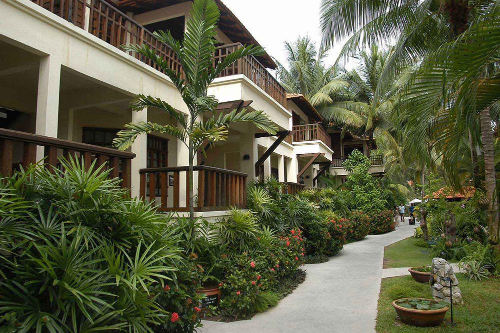 Avillion Port Dickson Hotel Exterior photo The Villas